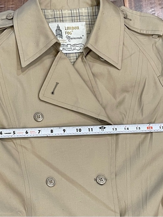 Vintage 80’s London Fog Khaki Double-Breasted Trench Coat woman’s size 12 - Picture 9 of 10